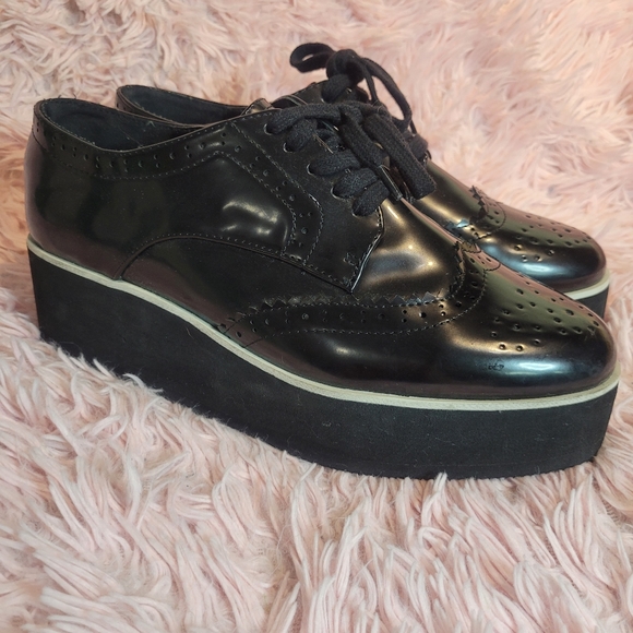 Forever 21 vintage saddle platforms. Size 7.5. Black. - Picture 3 of 4